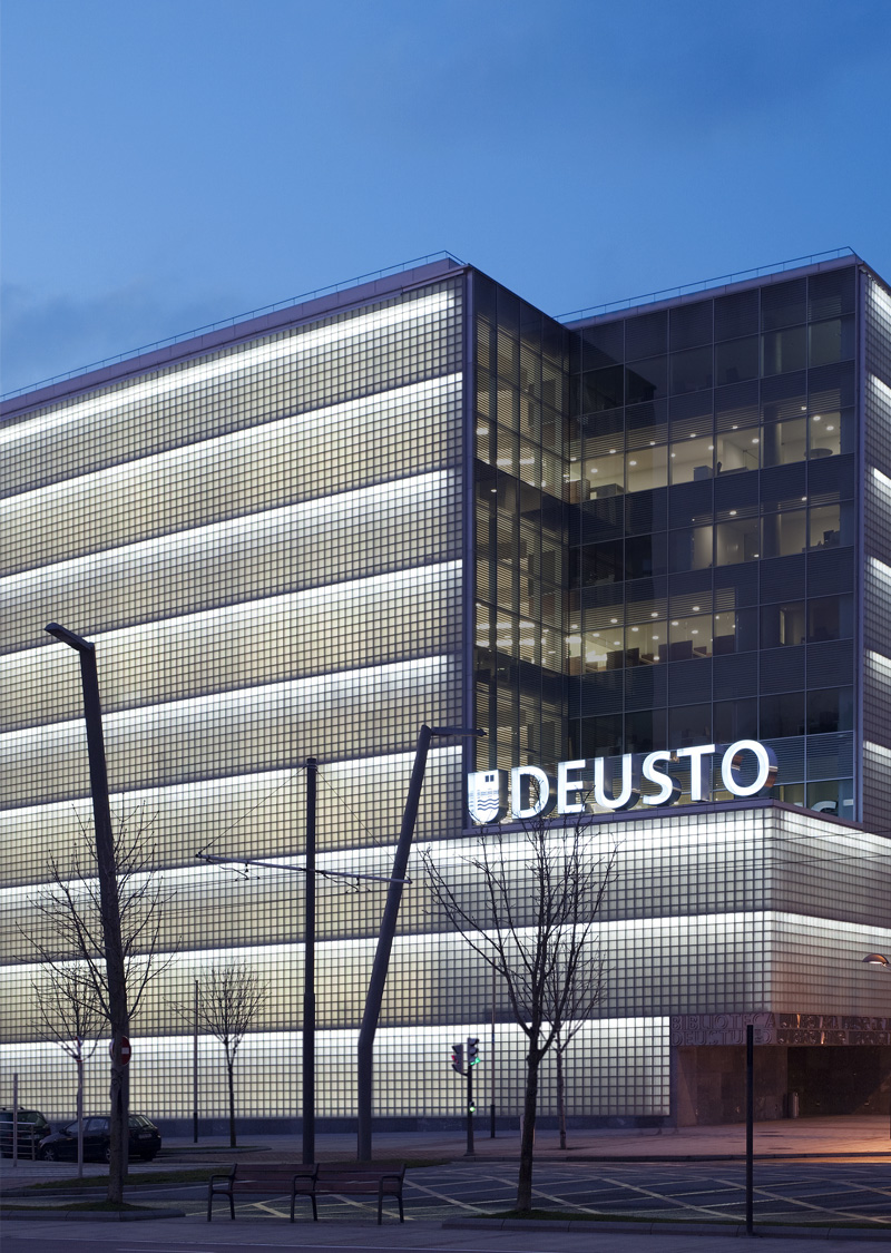 deusto3-case