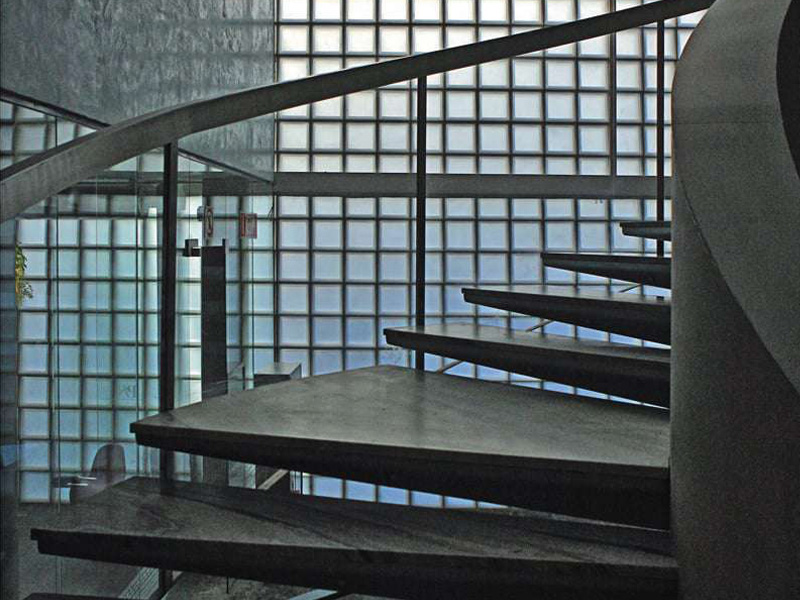 Escalier intérieur moderne